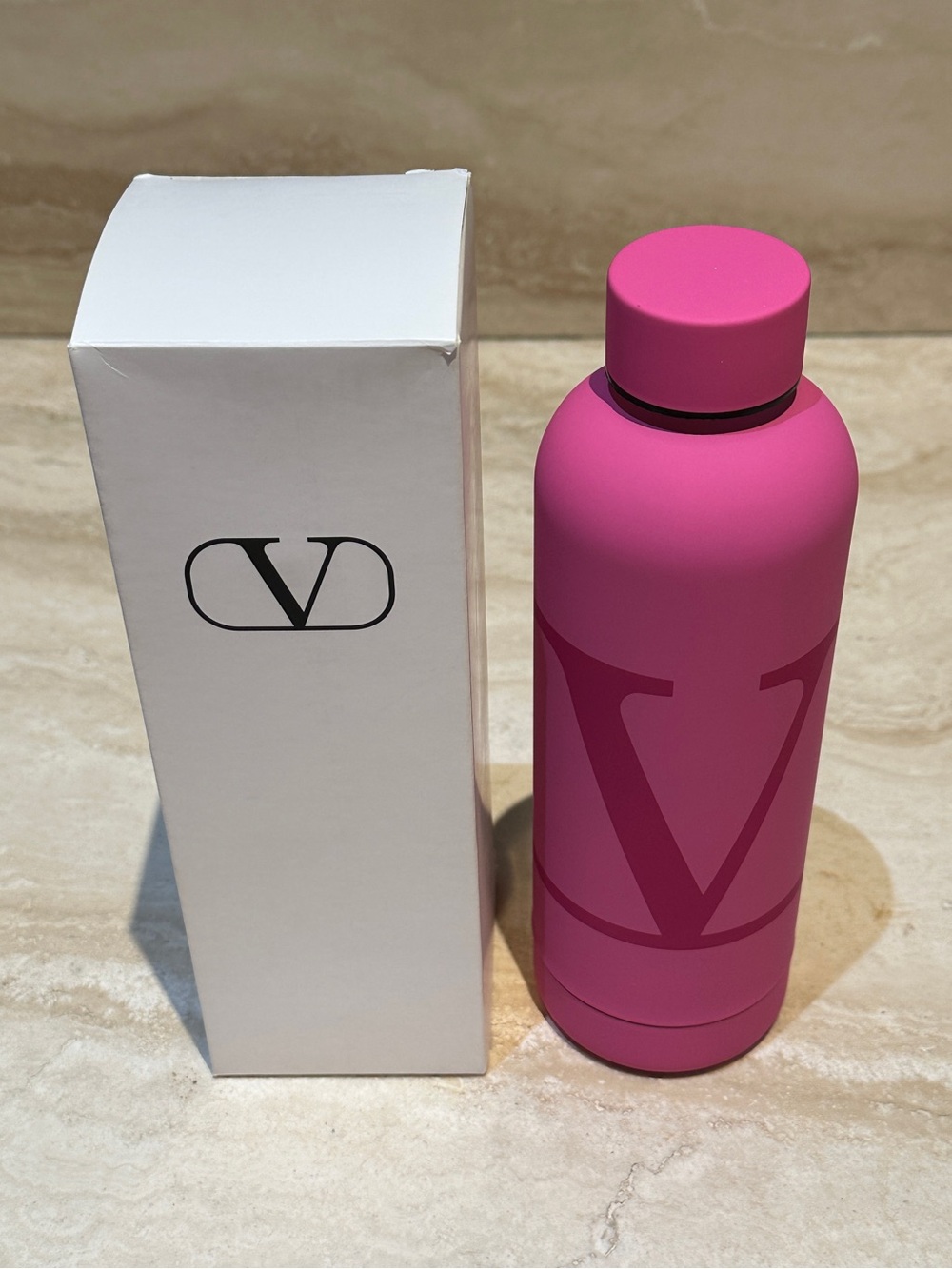 Valentino Beauty Gourde Water Bottle - Dark Pink